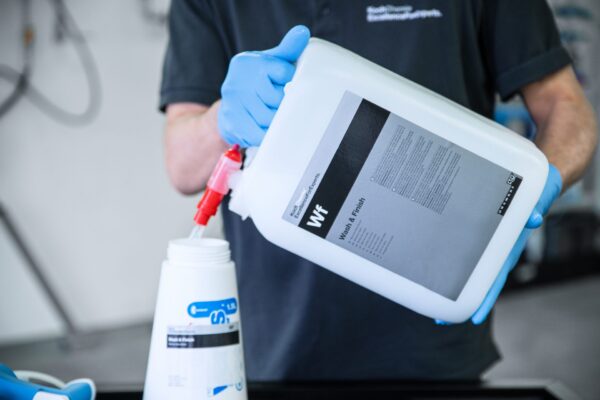 Koch Chemie Wash & Finish (Wf) - Prípravok na umývanie bez vody 1L - Image 2
