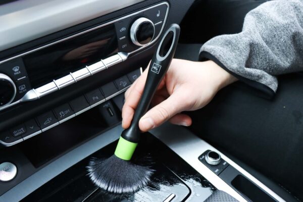 Koch Chemie Interior Brush Green - Extra jemný detailingový štetec - Image 2