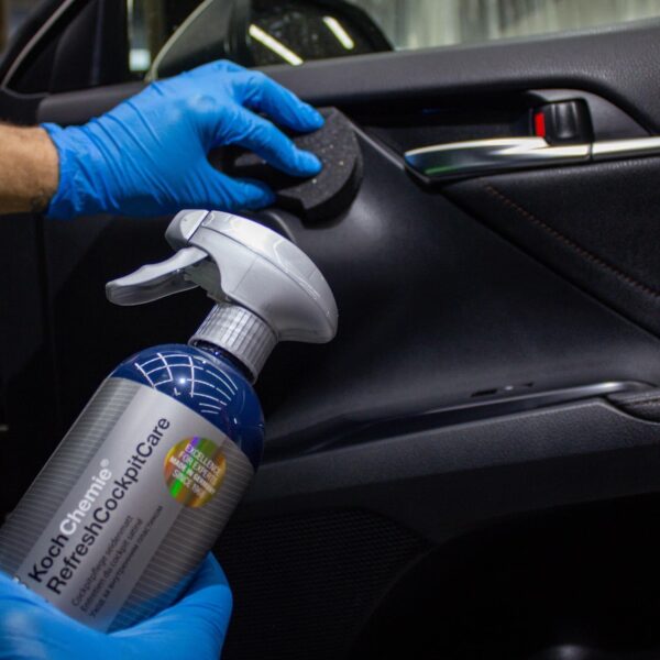 Koch Chemie RefreshCockpitCare - Ošetrenie plastov v interiéri 500ml - Image 4