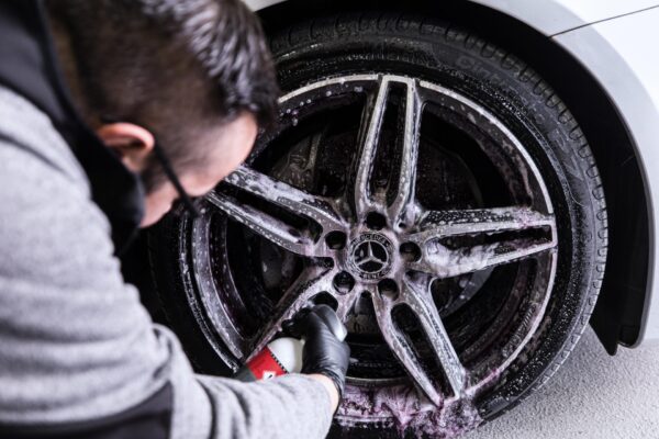 Koch Chemie Magic Wheel Cleaner (Mwc) - Čistič diskov bez kyselín 500ml - Image 2